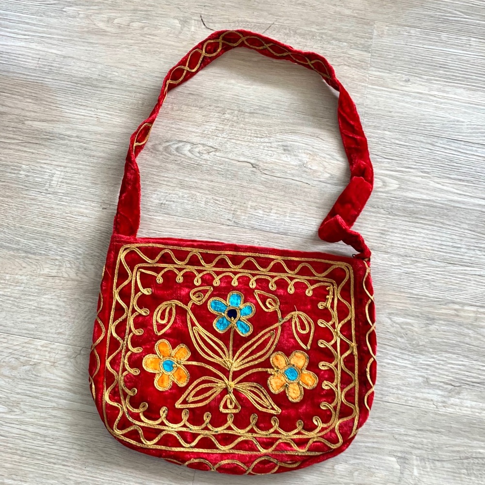 Vintage Velvet Floral Purse